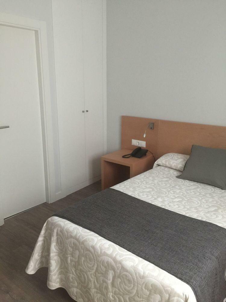 Hostal Alda Albor�n Rooms
