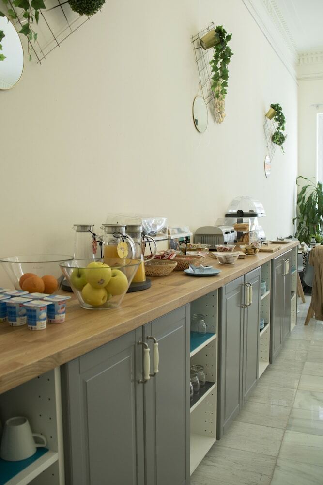 Hostal Alda Albor�n Rooms