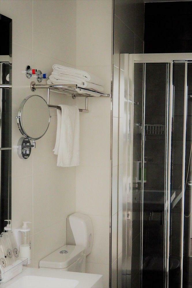 Hostal Alda Albor�n Rooms