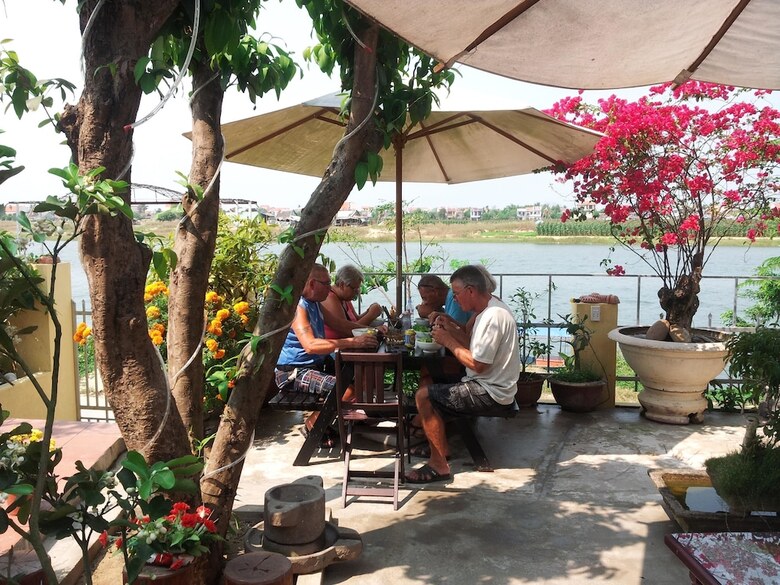 Hostal Homeland River Homestay