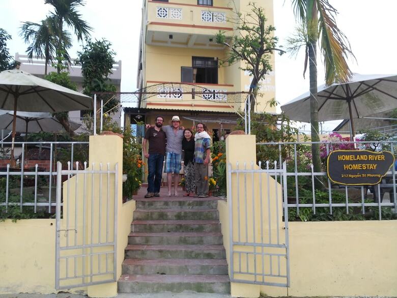 Hostal Homeland River Homestay