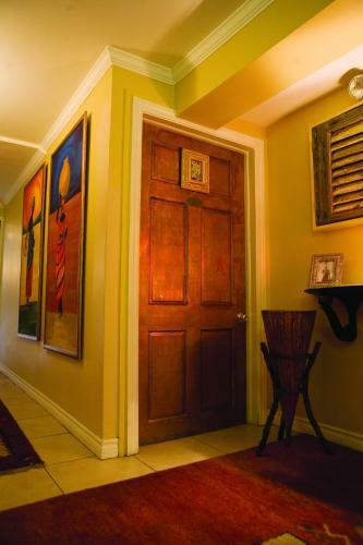 Coblentz Inn Boutique Hotel