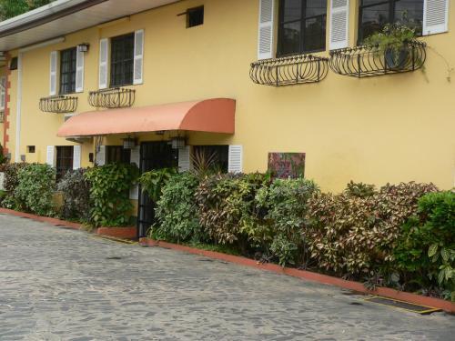 Coblentz Inn Boutique Hotel
