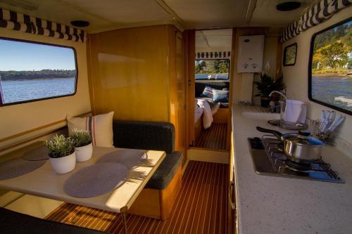 Knysna Houseboats