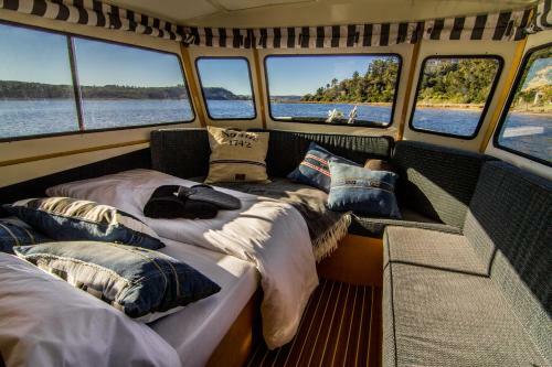 Knysna Houseboats