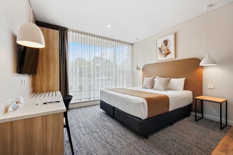 Hotel Regal Park Motor Inn
