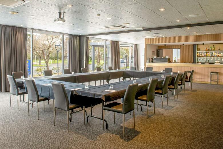 Hotel Regal Park Motor Inn
