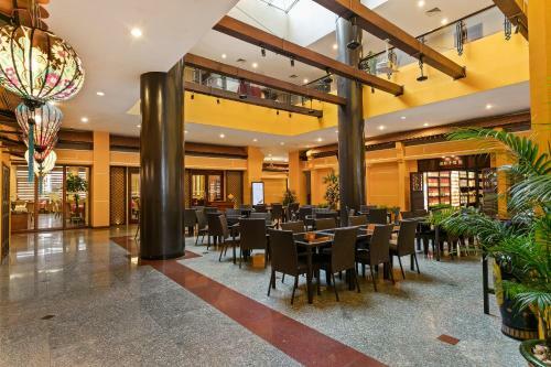 Tung Shing Halong Pearl Hotel