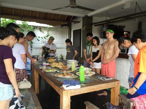 Hostal Hill Dance Bali American Hotel