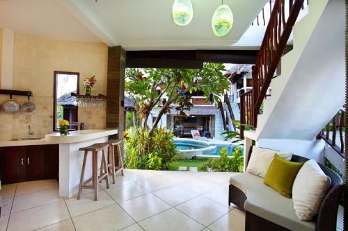 Hostal Hill Dance Bali American Hotel