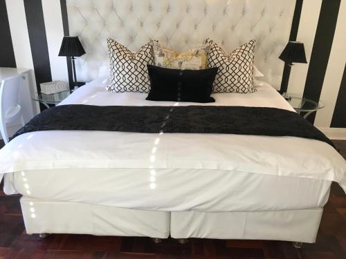 Hostal Valdior Guest House