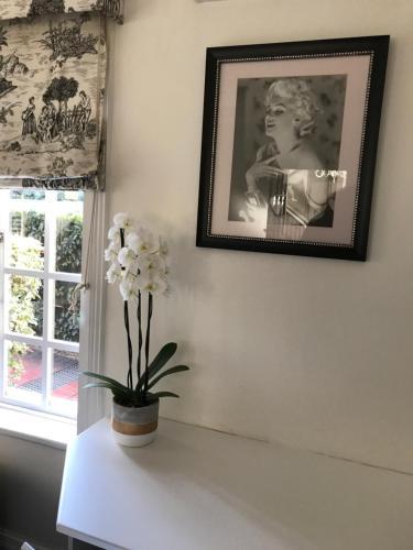 Hostal Valdior Guest House