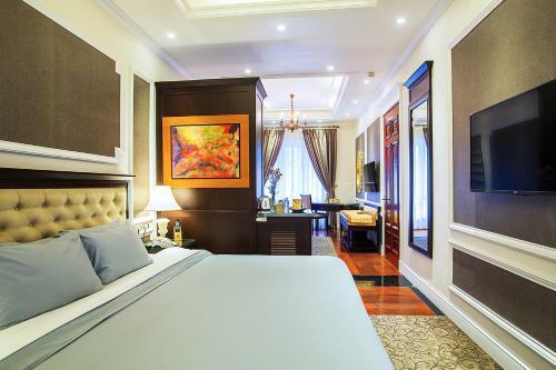 New Era Hotel