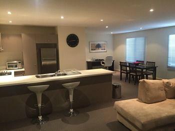 Aparthotel Quality Suites Beaumont Kew