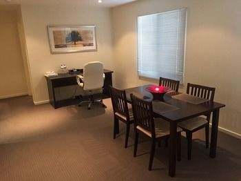 Aparthotel Quality Suites Beaumont Kew