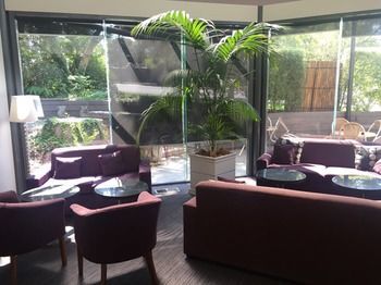 Aparthotel Quality Suites Beaumont Kew