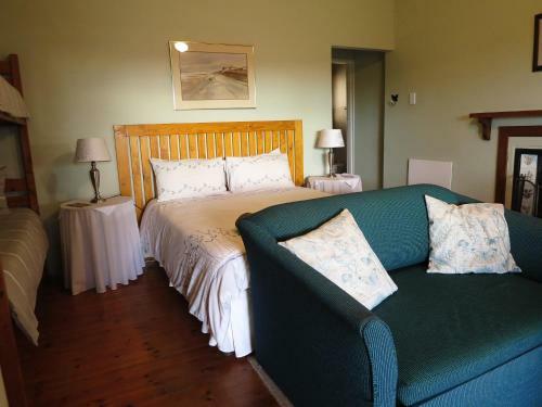 Hostal Dempsey's Guest House