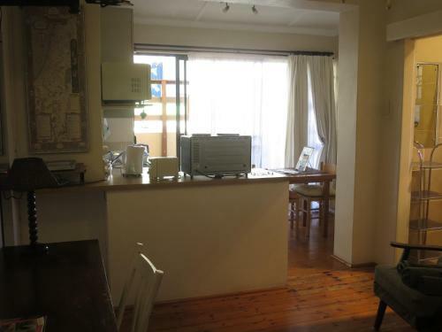 Hostal Dempsey's Guest House