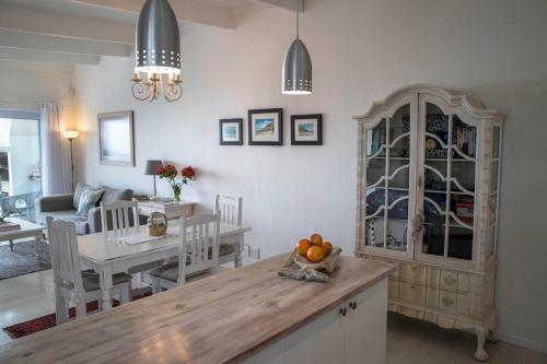 Palm Villa Cottage