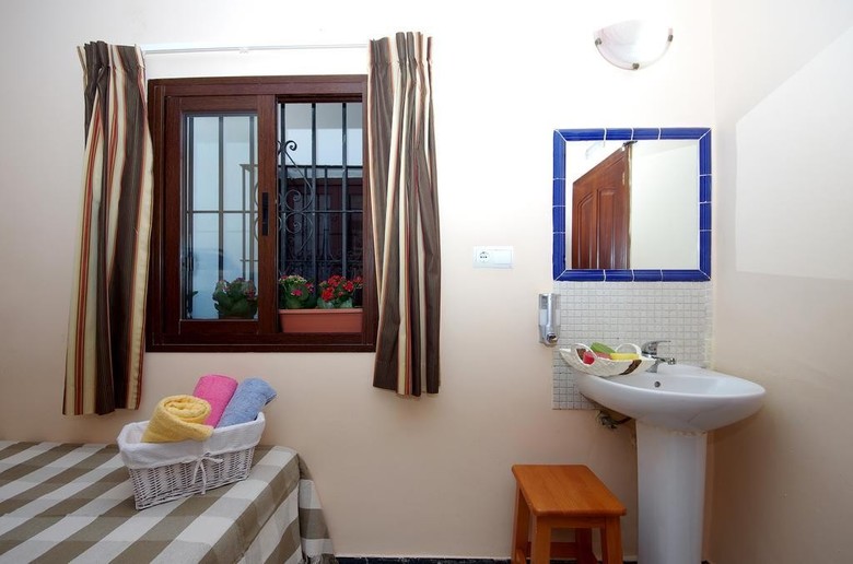 Hostal Pensi�n Aduar