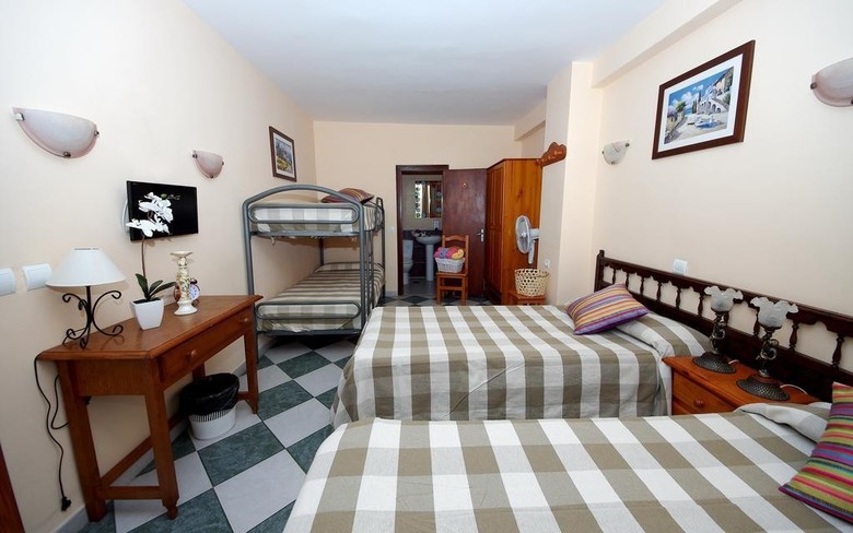 Hostal Pensi�n Aduar
