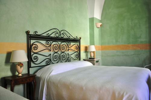 Hostal L' Adelaide