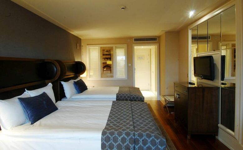 Hotel Titanic City