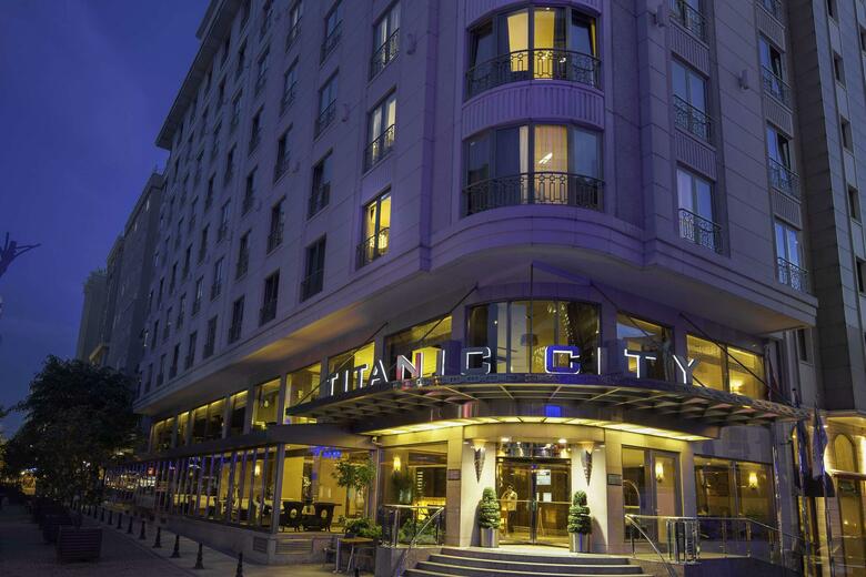 Hotel Titanic City