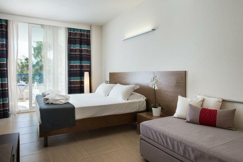 Blu Suite Hotel
