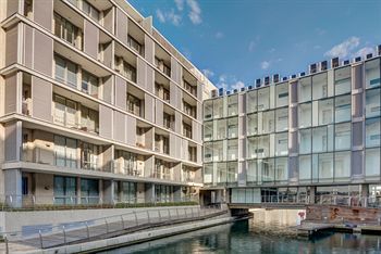 Harbour Bridge Luxury Apartments