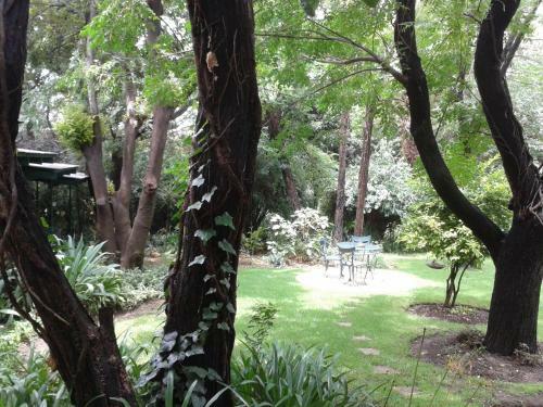 Hostal Riverbend Country House