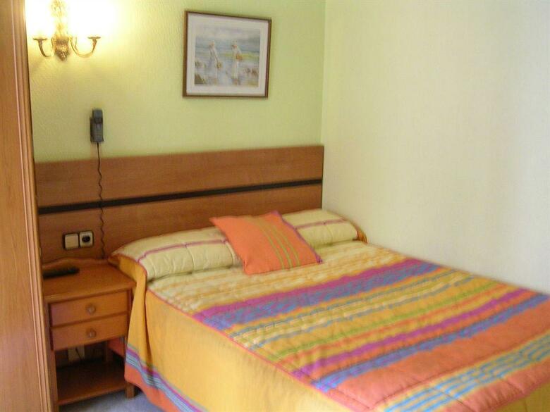 Hostal Castilla II Puerta Del Sol
