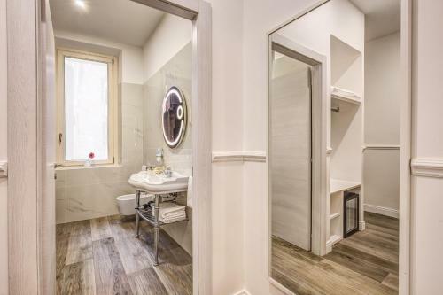 Hostal Rome55