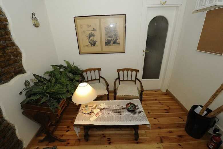 Hostal B&B Chain Gallienus