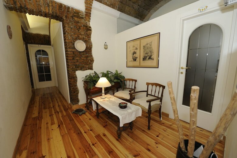Hostal B&B Chain Gallienus