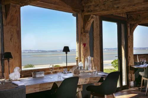Hotel La Chaumi�re