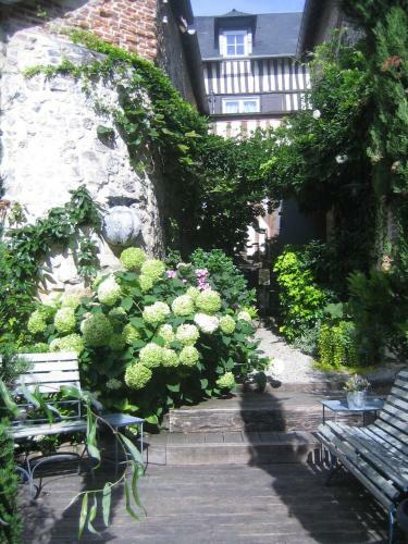 Bed & Breakfast La Cour Sainte Catherine