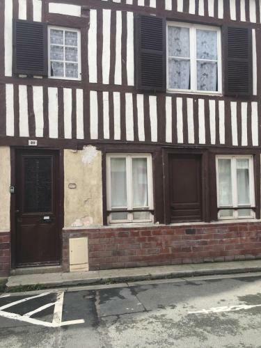 Maison Traditionnelle Honfleur Au Coeur
