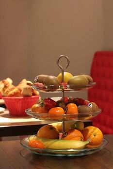 Hotel H�tel Henri IV