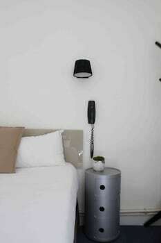 Hotel H�tel Henri IV