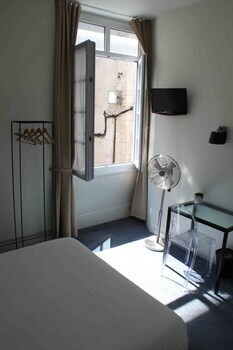 Hotel H�tel Henri IV