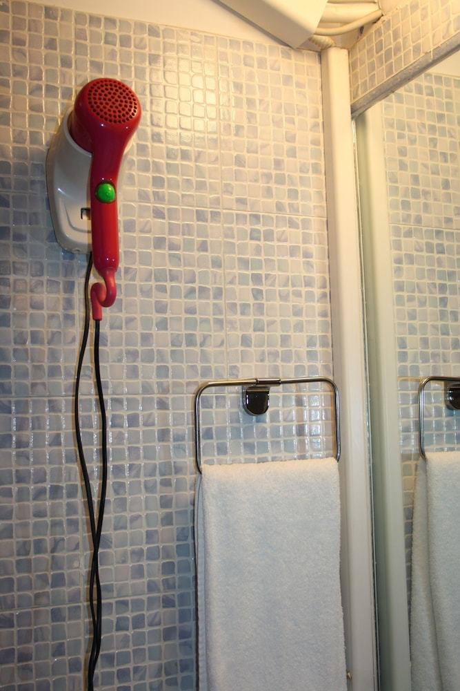 Hostal Fanti Rooms