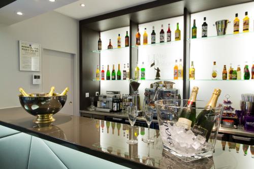 Hotel H�tel D�orl�ans