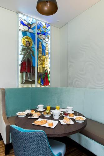 Hotel H�tel D�orl�ans