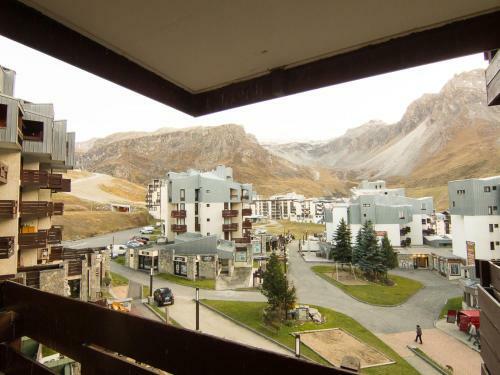 Apartment Curling IX Tignes