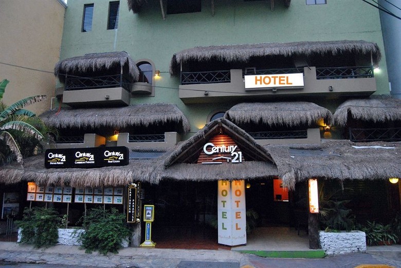 Caracol Suite Hotel