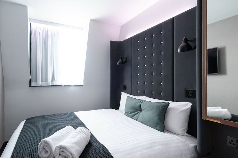 Point A Tune Hotel Liverpool Street