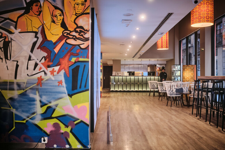 Hotel Catalonia Aviny�