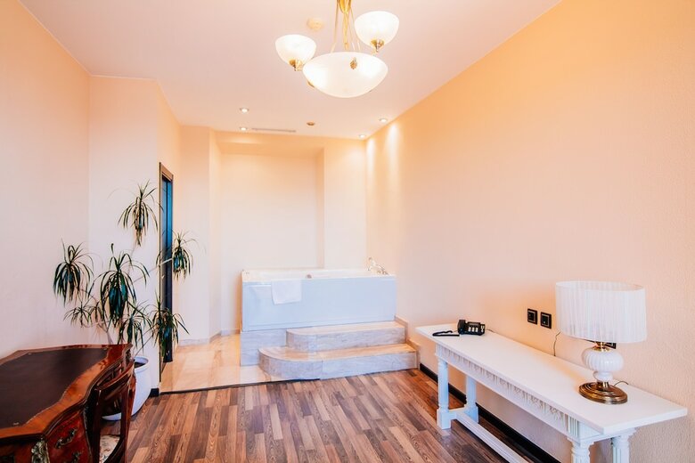 Hotel Roger De Flor Seleqtta