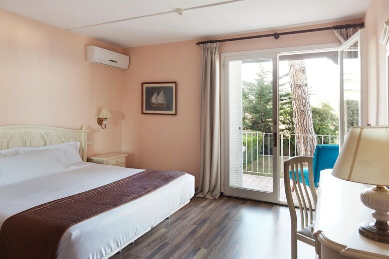 Hotel Roger De Flor Seleqtta